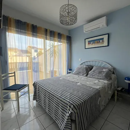 Plain-pied 3 Chambres, Terrasses A - Fr-1-696-80